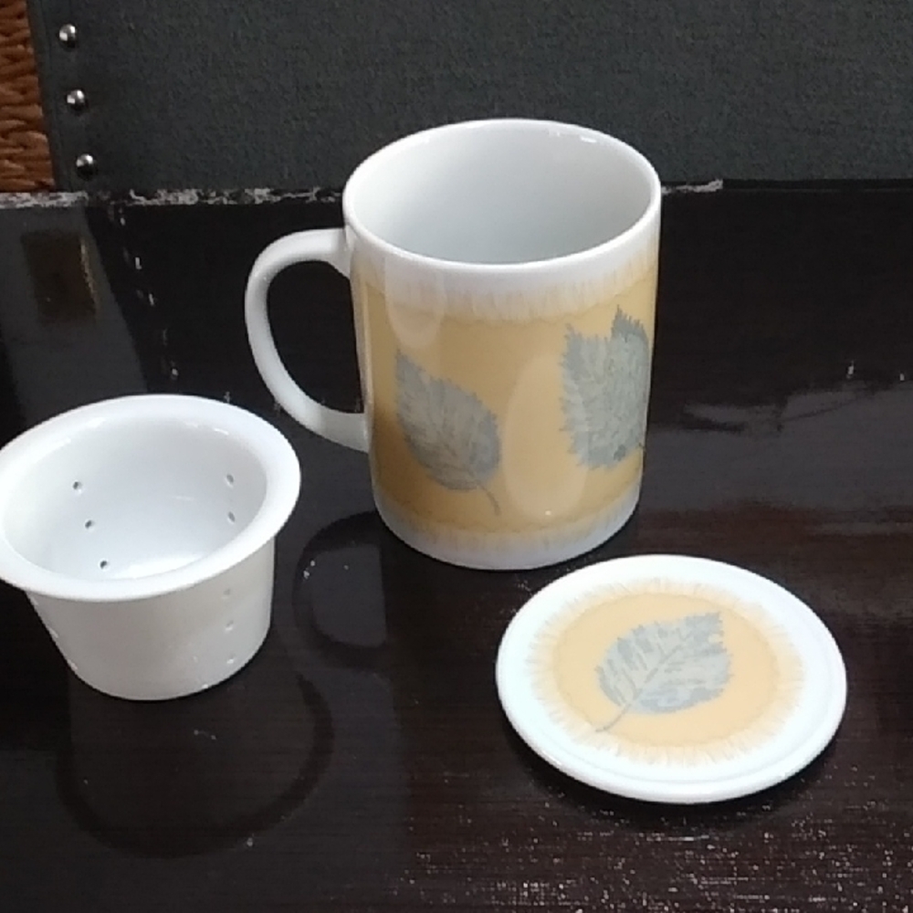 White and Yellow Mug Set for Dining